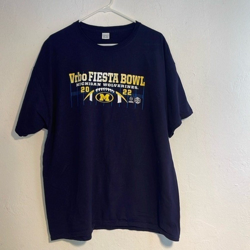 Men's University of Michigan Fiesta Bowl 2022   T-shirt Hanes 2XL pre-owned